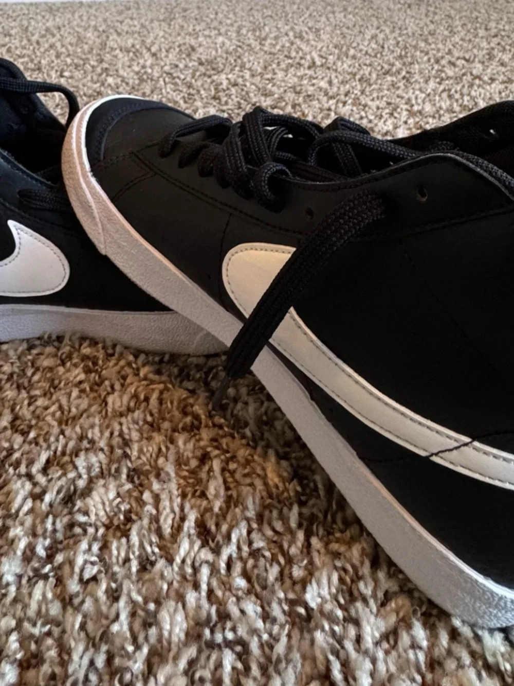 Kid's sneakers by Nike 6.5y(women's 8 us /38 euro).